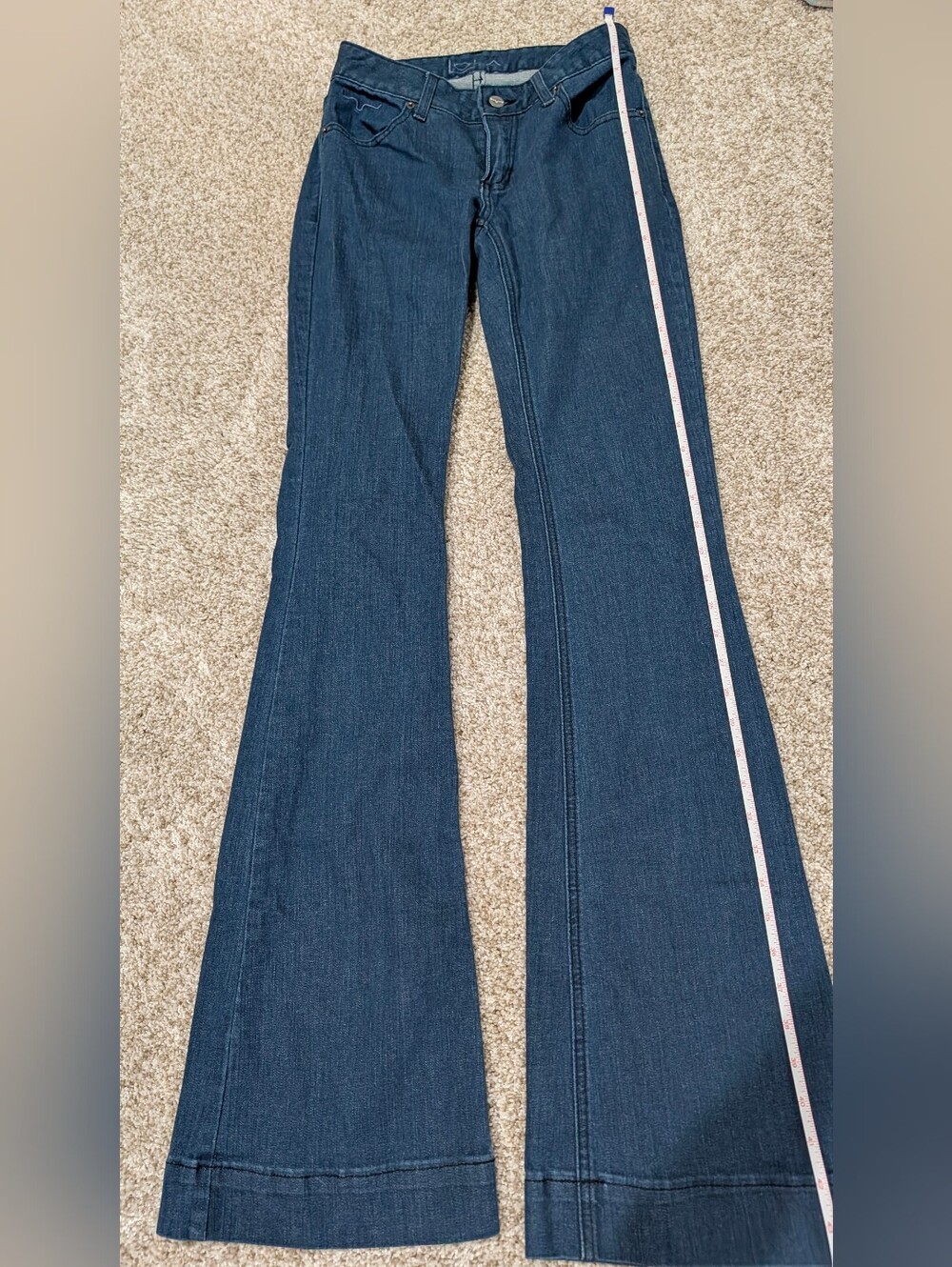 Women’s Dark Blue Flared Jeans Size 0